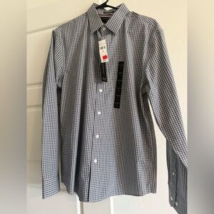 Bananan Republic Men's Untucked Fit Non Iron Button Down